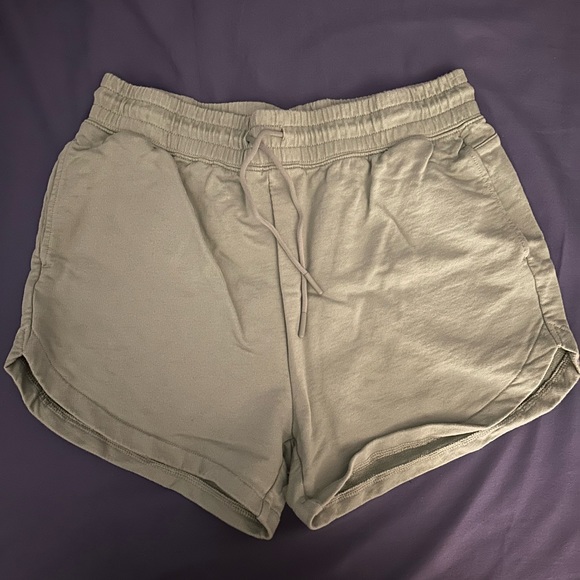 Gymshark legacy shorts - Picture 2 of 5